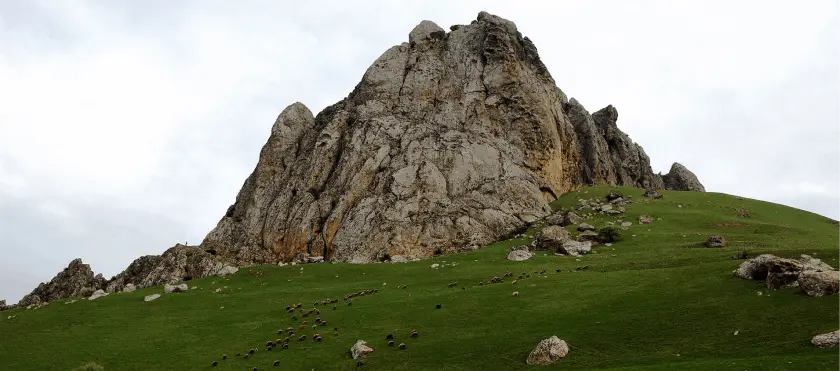 Beshbarmaq mountain